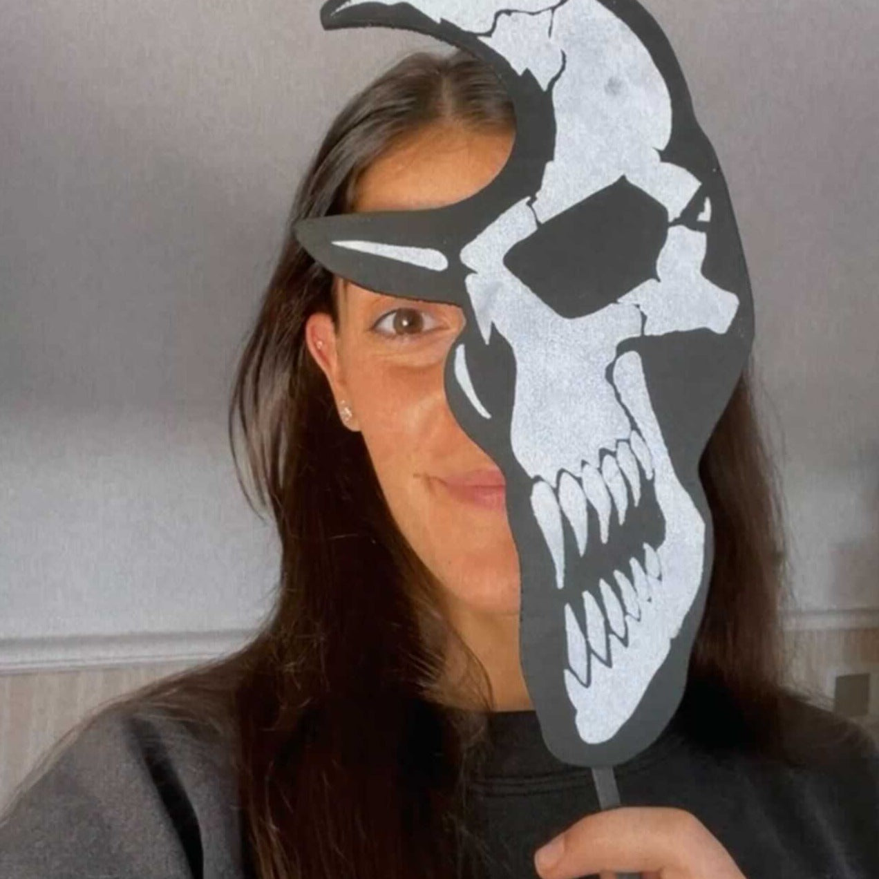 half skull stencil